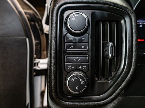 Used 2020 Chevrolet Silverado 1500 Custom Trail Boss image 16