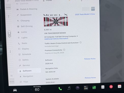 Used 2025 Tesla Model X Plaid AWD/4WD image 3