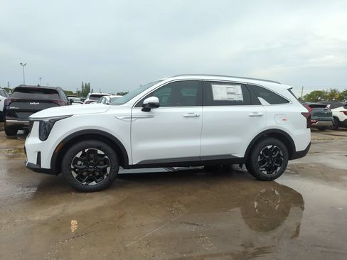 New 2026 Kia Sorento S FWD image 5
