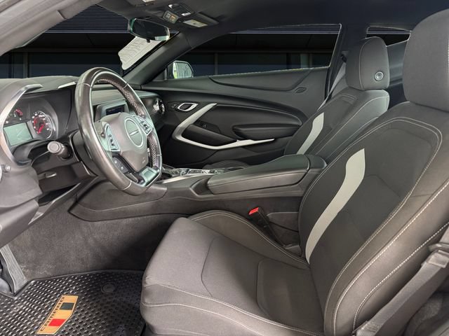 Used 2021 Chevrolet Camaro LT RWD image 9