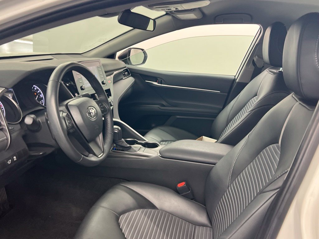 Used 2024 Toyota Camry SE FWD image 8