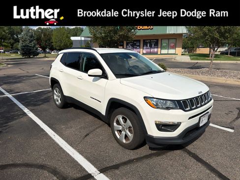 Used 2018 Jeep Compass Latitude w/ Popular Equipment Group AWD/4WD image 1