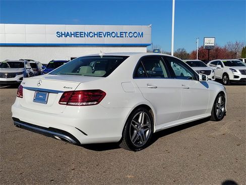 Used 2015 Mercedes-Benz E 350 4MATIC Sedan image 3