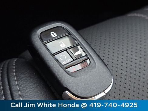 Certified 2024 Honda HR-V EX-L image 32