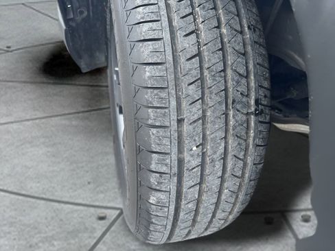Used 2025 Honda Pilot TrailSport image 37