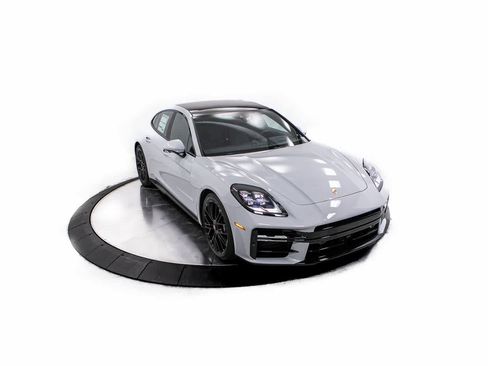 New 2026 Porsche Panamera GTS image 40