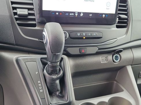 New 2025 Ford Transit 250 148 Medium Roof image 28