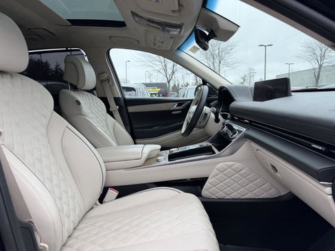 Used 2021 Genesis GV80 3.5T w/ Prestige Package 07 image 12