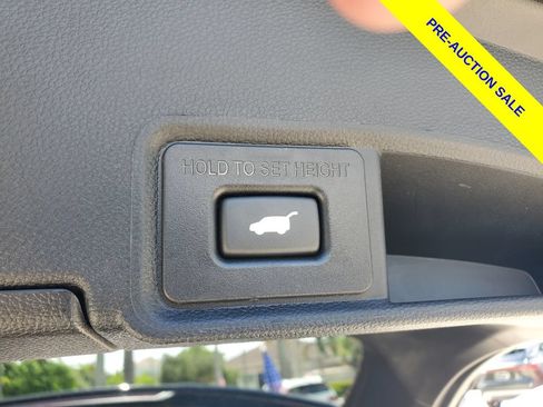 Used 2025 Acura RDX w/ Advance Package AWD/4WD image 9