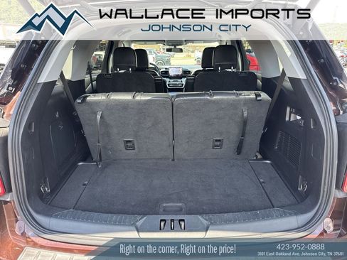 Used 2020 Ford Explorer XLT w/ Equipment Group 202A AWD/4WD image 43