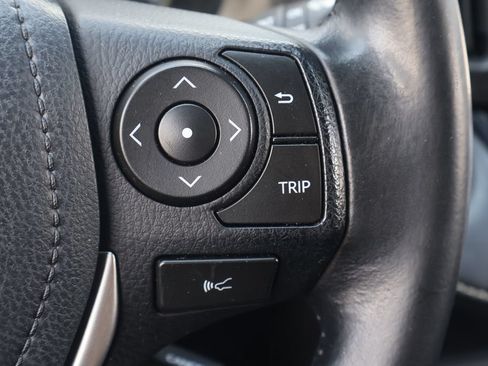 Certified 2018 Toyota RAV4 XLE FWD image 23