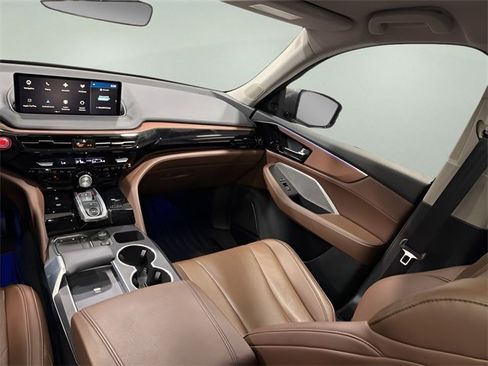 Used 2023 Acura MDX FWD w/ Technology Package image 30