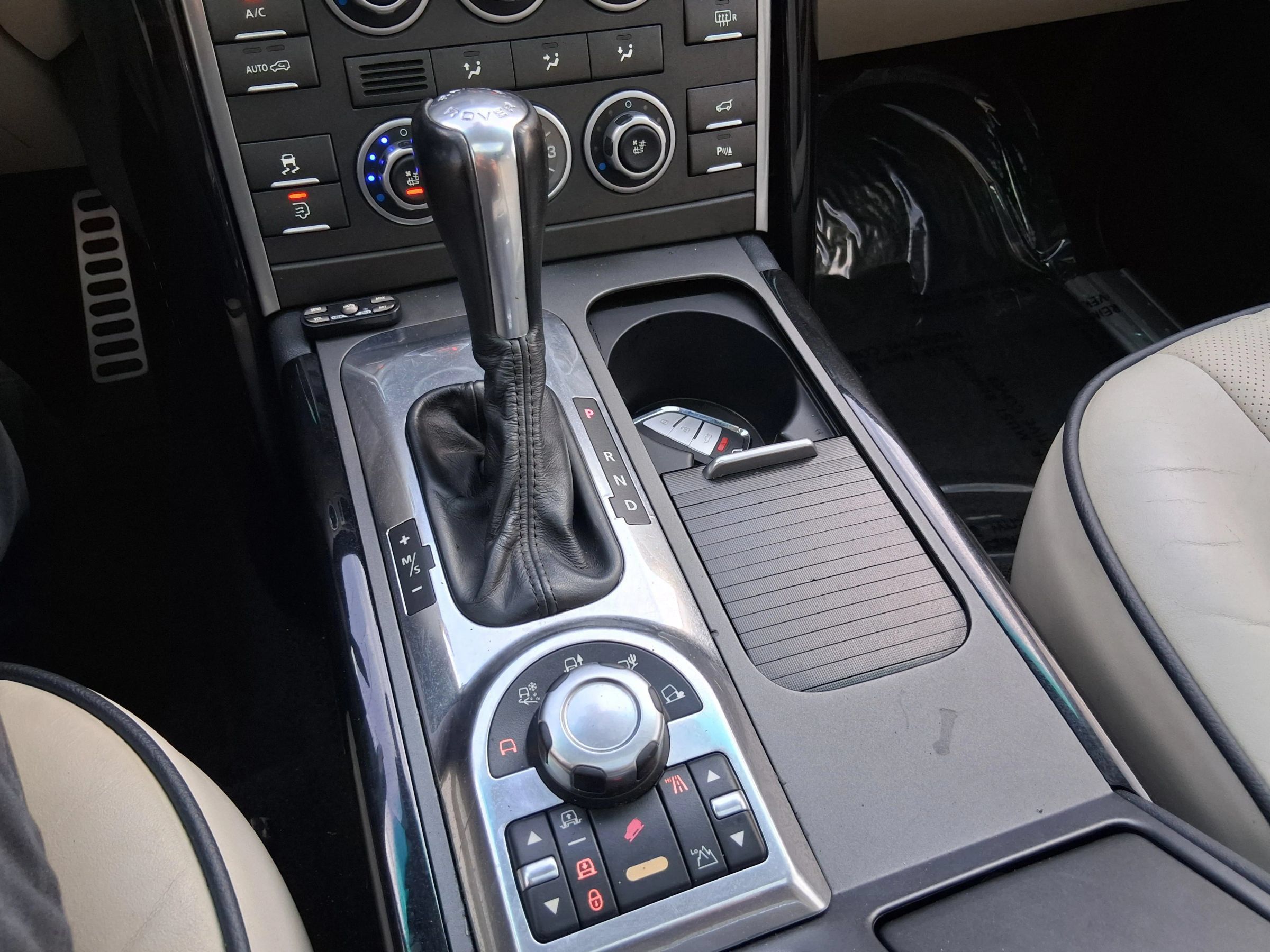 Used 2011 Land Rover Range Rover Supercharged AWD/4WD image 27