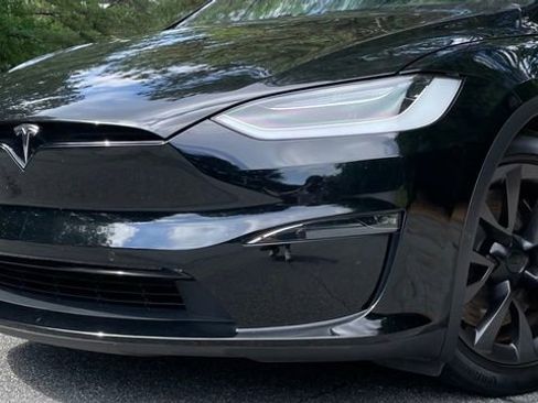 Used 2022 Tesla Model X AWD/4WD image 3