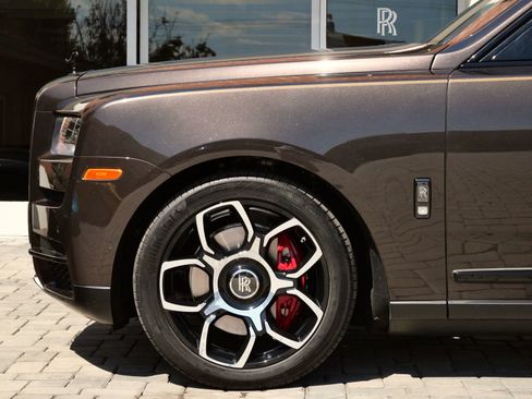 Used 2023 Rolls-Royce Cullinan Black Badge w/ Driver's Package AWD/4WD image 12