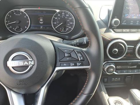 Used 2025 Nissan Sentra SR FWD image 24