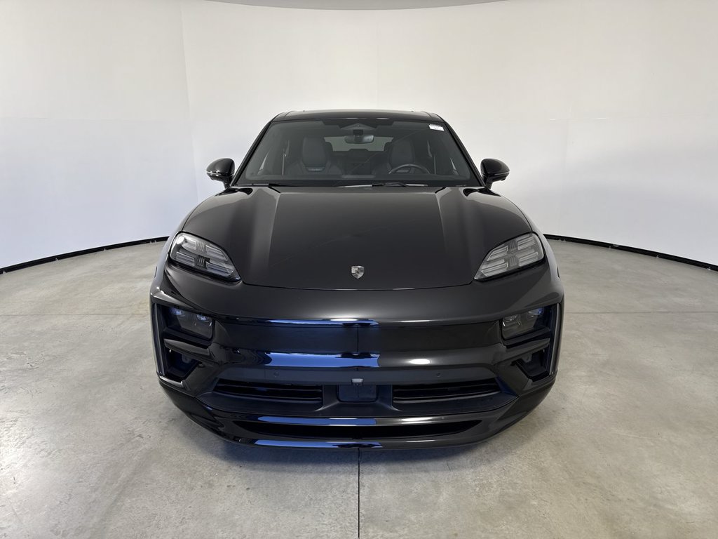 Certified 2025 Porsche Macan Turbo Electric AWD/4WD image 10