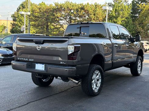 Used 2016 Nissan Titan SL RWD image 9