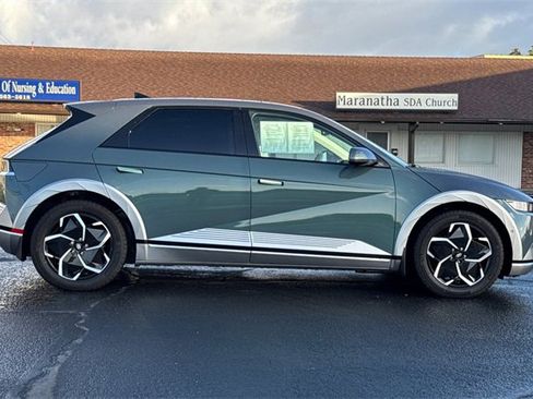 Used 2024 Hyundai Ioniq 5 Limited image 3