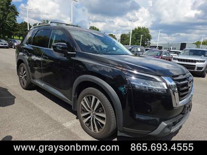 Used 2023 Nissan Pathfinder Platinum w/ Cargo Package