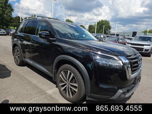 Used 2023 Nissan Pathfinder Platinum w/ Cargo Package AWD/4WD image 1