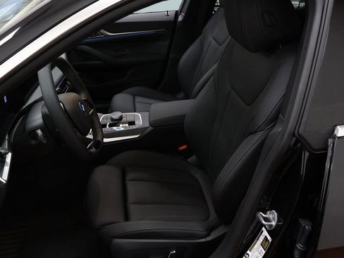 Used 2025 BMW i4 eDrive40 w/ Premium Package image 3