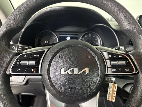Used 2024 Kia Forte LXS FWD image 14