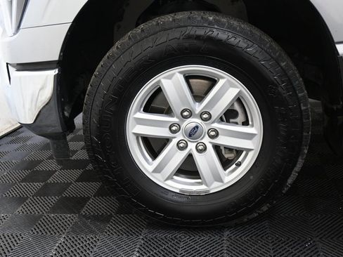 Used 2023 Ford F150 XLT image 38