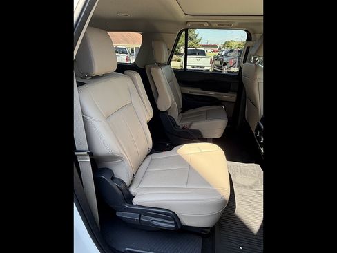 Used 2024 Ford Expedition Max XLT AWD/4WD image 16