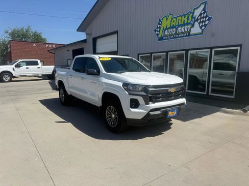 Used 2023 Chevrolet Colorado LT w/ LT Convenience Package II AWD/4WD image 1