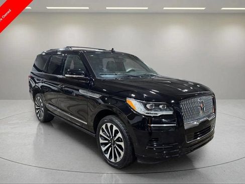 Certified 2023 Lincoln Navigator Reserve AWD/4WD image 1