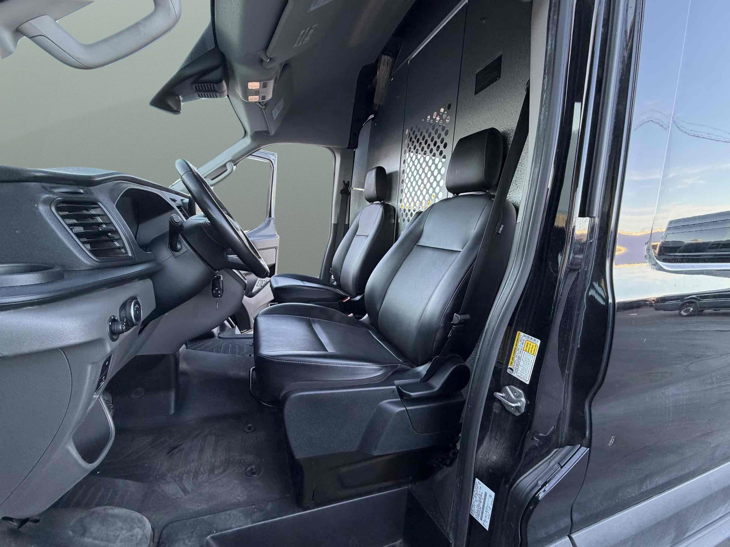 Used 2023 Ford Transit 250 148 High Roof Extended RWD image 20