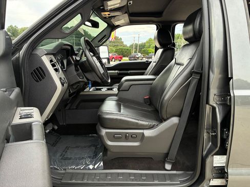 Used 2016 Ford F250 Lariat w/ Chrome Package AWD/4WD image 13