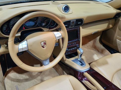 Used 2006 Porsche 911 Carrera RWD image 26