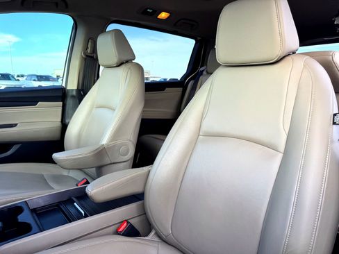 Used 2019 Honda Odyssey Touring image 13
