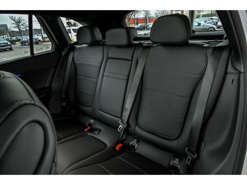 New 2026 Mercedes-Benz GLC 300 4MATIC image 9