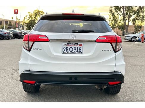 Certified 2022 Honda HR-V Sport image 4
