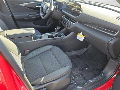 Used 2026 Buick Envista Preferred w/ Advanced Safety Package FWD image 21