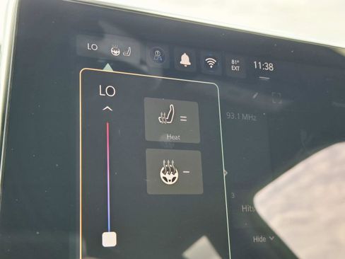 Used 2025 Jeep Compass Limited image 29