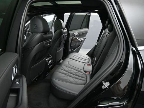 Used 2023 BMW X5 xDrive40i AWD/4WD image 9