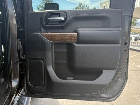 Used 2020 Chevrolet Silverado 3500 High Country w/ Gooseneck/5TH Wheel Package image 33