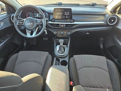 Used 2024 Kia Forte LXS image 12