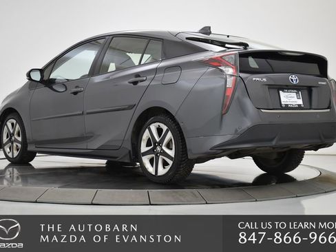 Used 2016 Toyota Prius Four Touring w/ Premium Convenience Package image 18