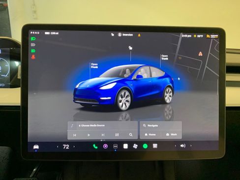 Used 2023 Tesla Model Y Long Range AWD/4WD image 22