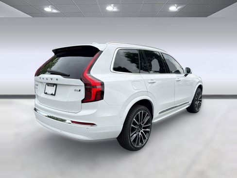 New 2026 Volvo XC90 B6 Plus AWD/4WD image 9