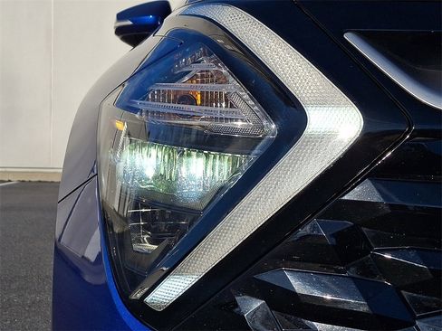 Used 2023 Kia Sportage EX image 8