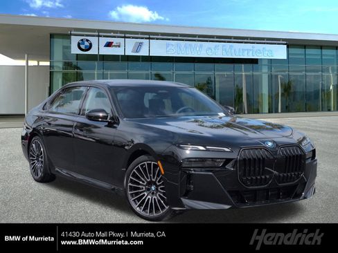 New 2026 BMW 750e xDrive w/ Premium Package image 1
