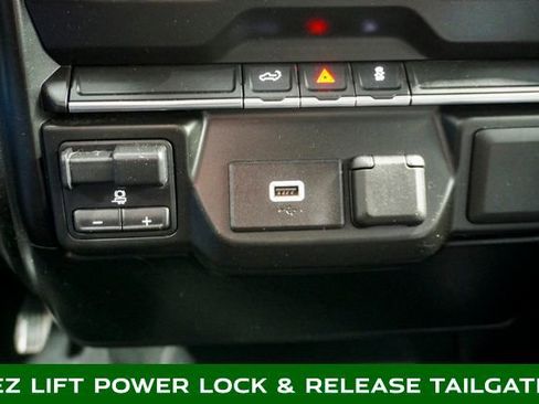 Used 2019 Chevrolet Silverado 1500 Custom w/ Custom Value Package image 14