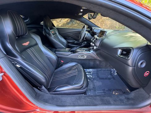 Used 2020 Aston Martin V8 Vantage Coupe RWD image 48