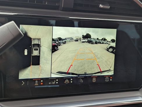 Used 2024 GMC Sierra 2500 Denali Ultimate AWD/4WD image 14